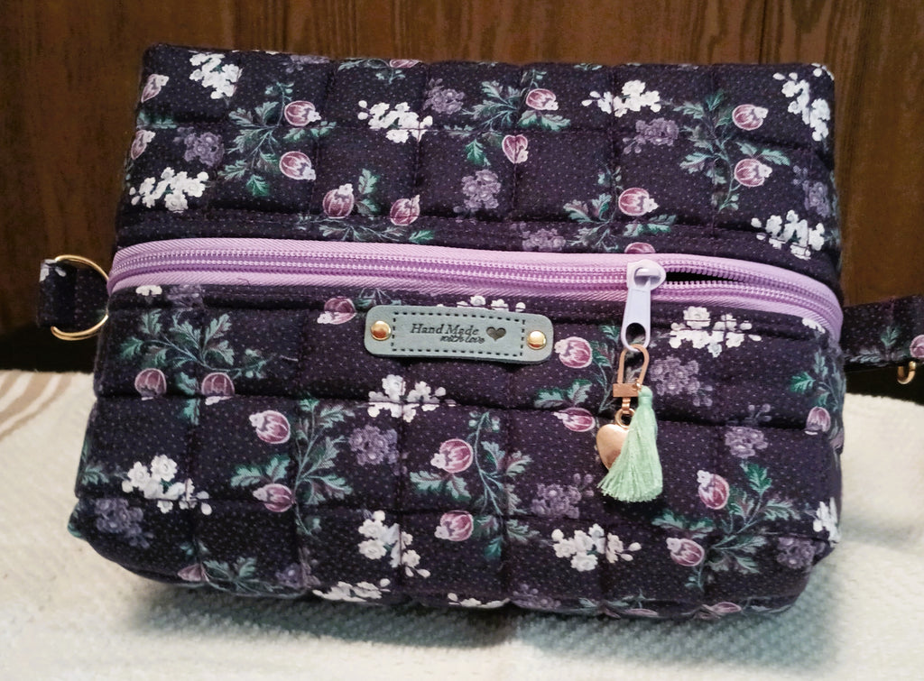Zip & Bloom Large Quilted Make-up Bag