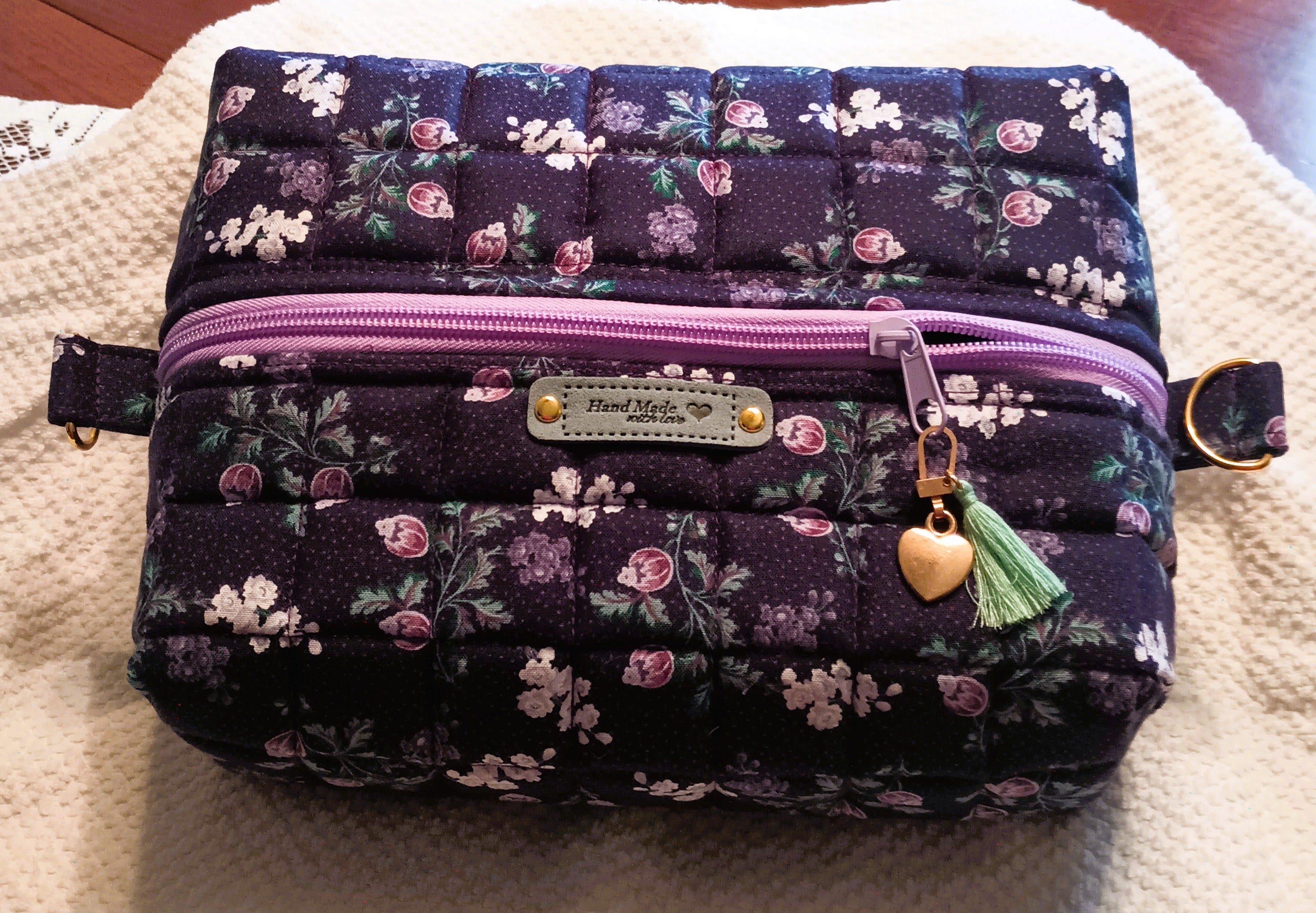 Zip & Bloom Large Quilted Make-up Bag