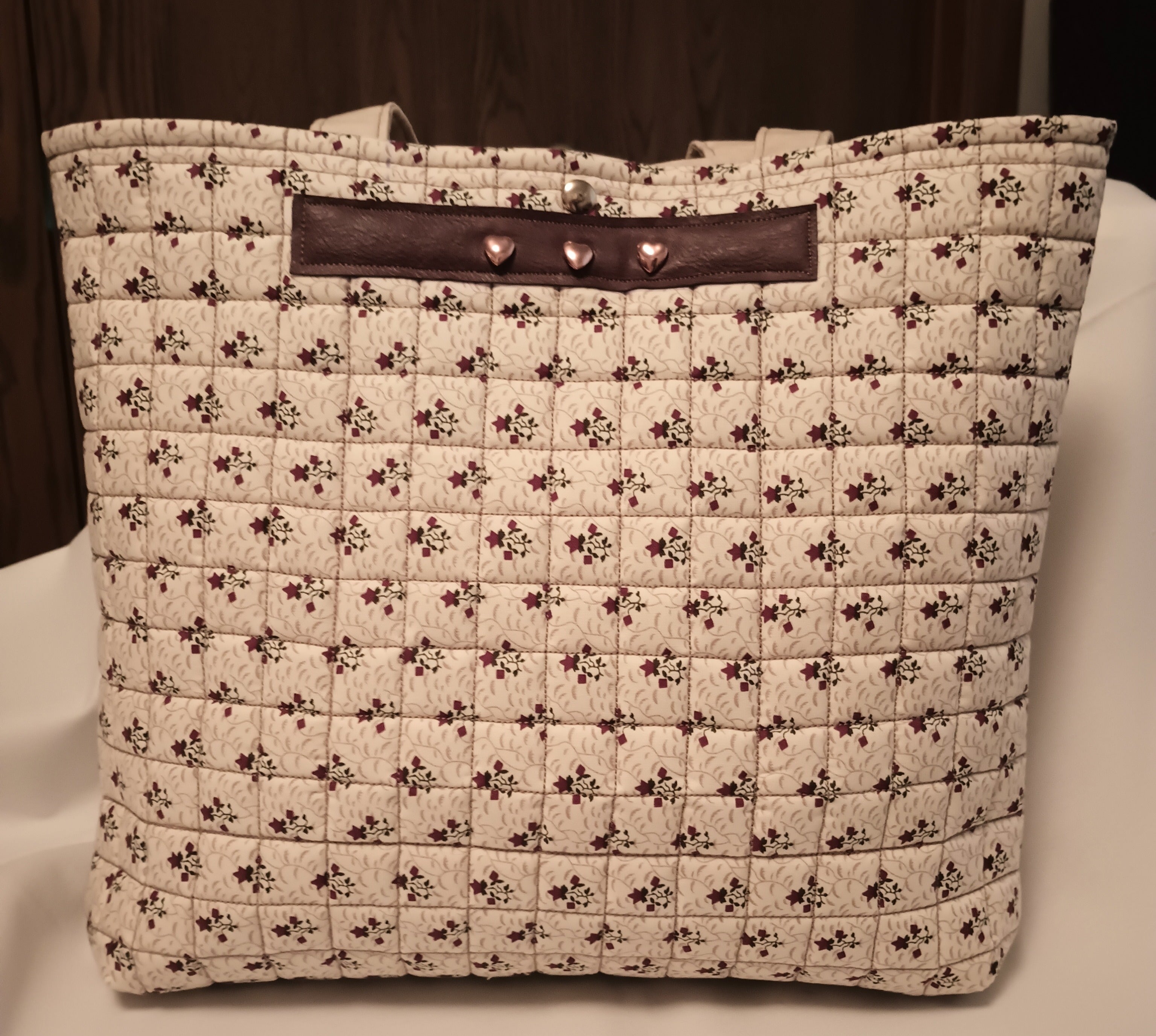 Vines and Ivy Quilted Handbag - Handcrafted Botanical Tote with Copper Hearts